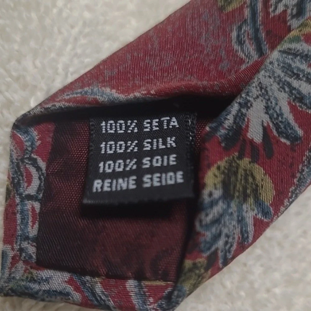Torriani Elegant Mens Neckties Lot of 2 Paisley and Geometric‎ Patterned